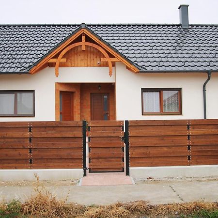 Hansag Vendeghaz Kapuvar Bagian luar foto