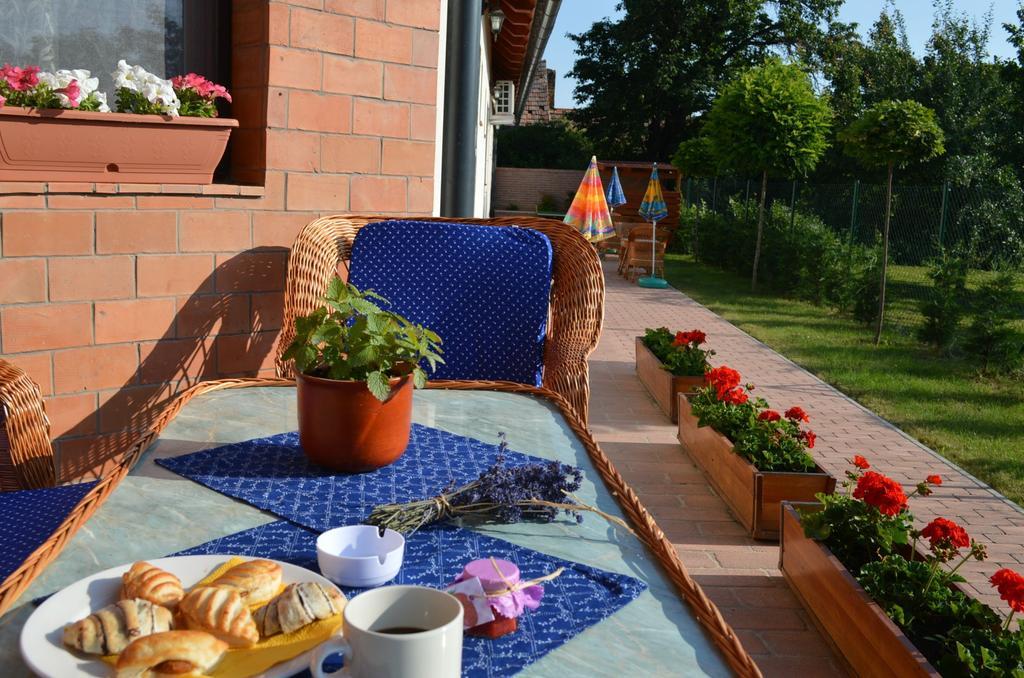 Hansag Vendeghaz Kapuvar Bagian luar foto